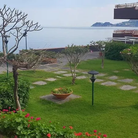 Apartamento Your In Letojanni